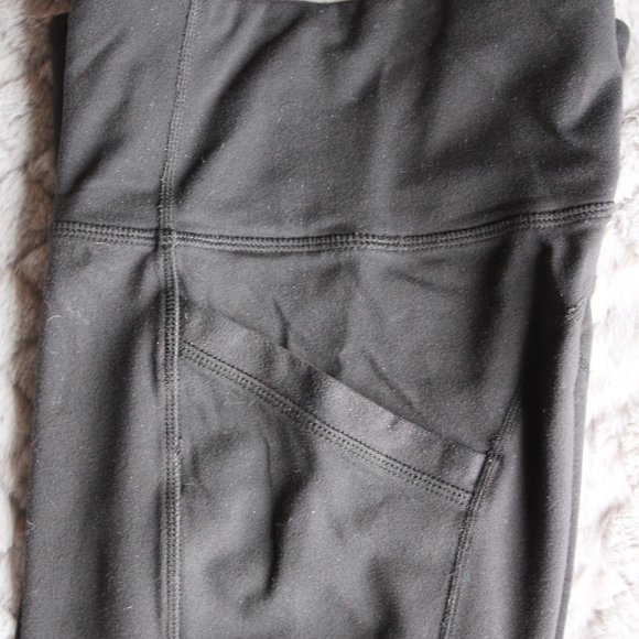 Athleta Women's Black High Rise Cutout Leggings ~S~ 383487-00 - Picture 9 of 13